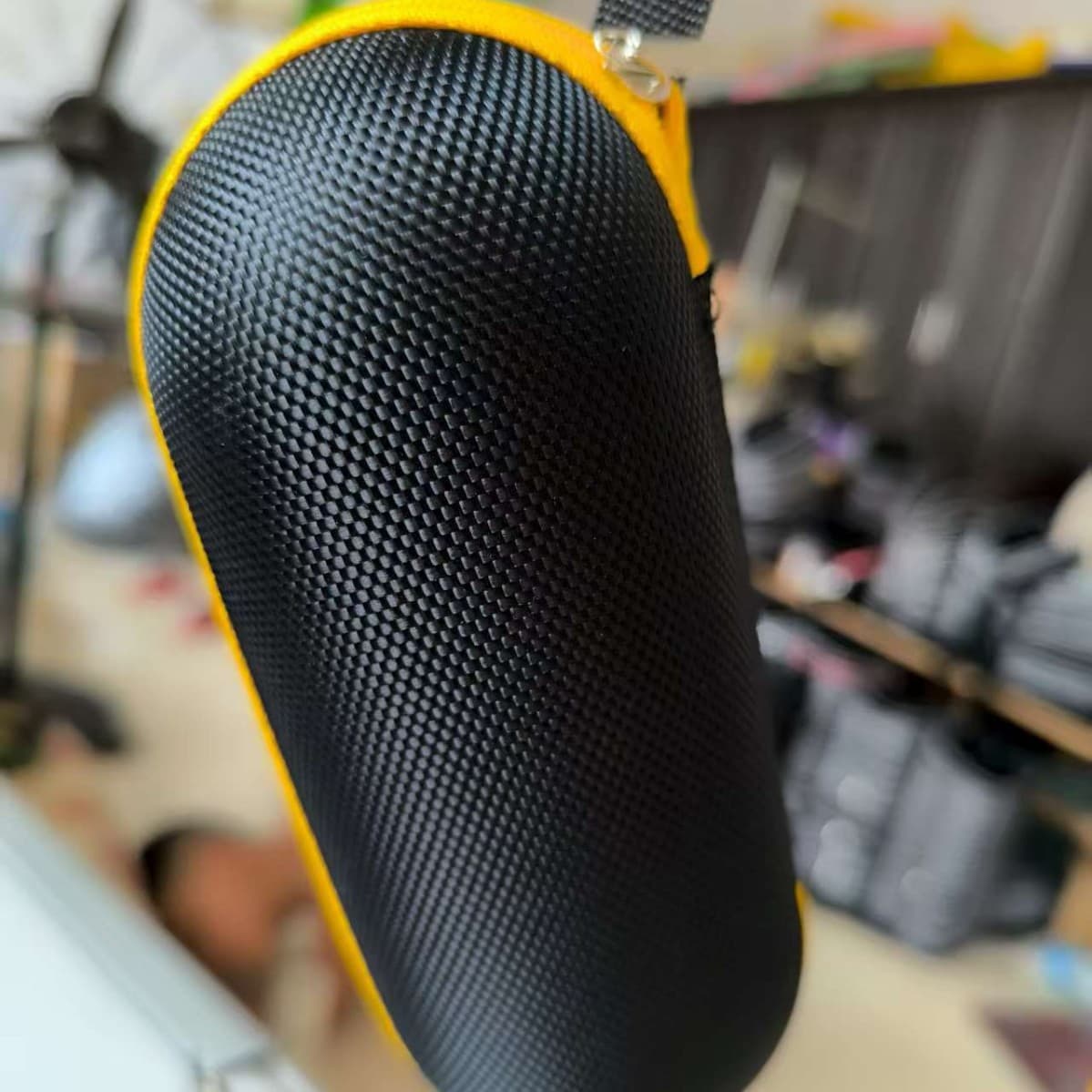 กล่องซิปกันแดด ใส่แว่นสายตาขนาดใหญ่ได้ - ภาพที่ 5