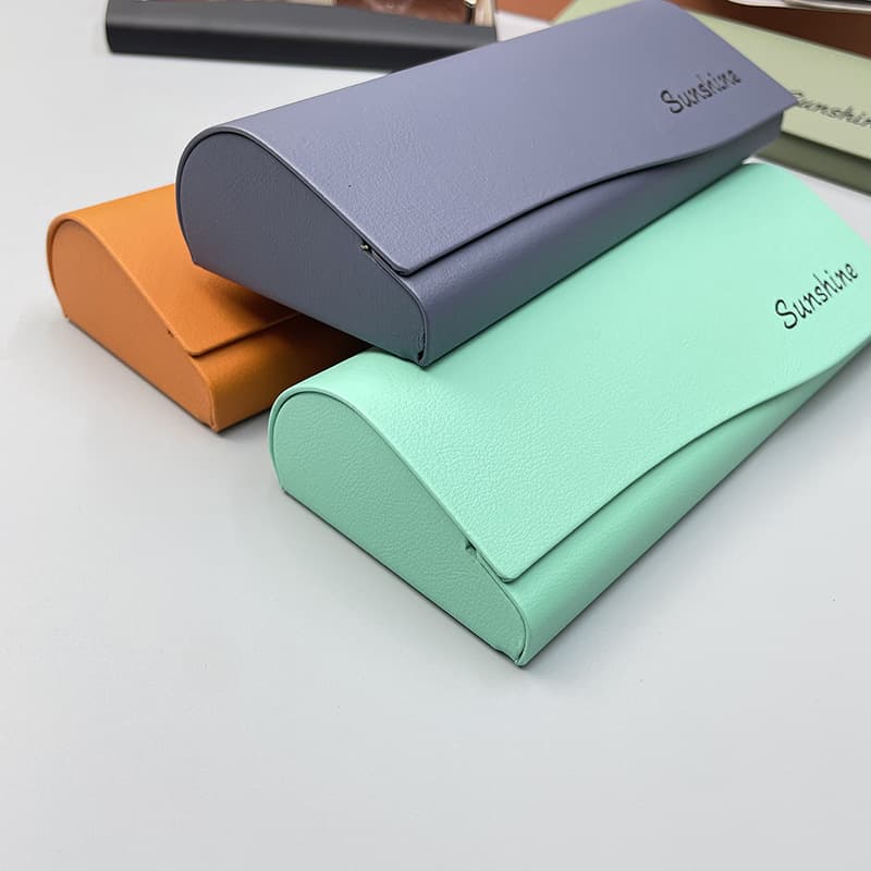 **มีสต๊อกพร้อมส่ง **คละสี ขายแพ็คละ 10 กล่อง กล่องใส่แว่นตา กล่องใส่แว่นสายตา ดีไซน์ทันสมัย ​​ทนทานต่อแรงกด พกพาสะดวก - ภาพที่ 5