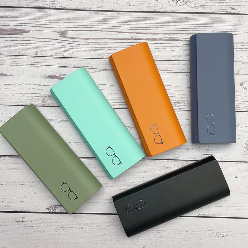 **มีสต๊อกพร้อมส่ง **คละสี ขายแพ็คละ 10 กล่อง กล่องใส่แว่นตาแบบพกพา คุณภาพสูง ทนทานต่อแรงกด ดีไซน์ทันสมัย - ภาพที่ 3